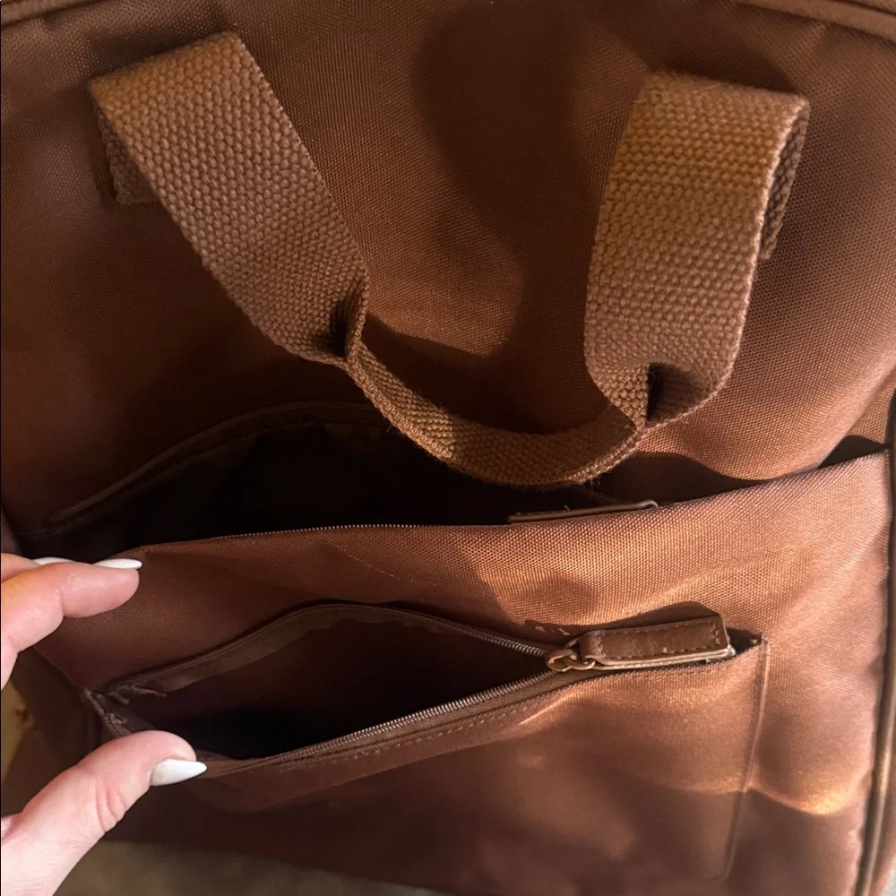 Beis expandable backpack in Maple - Picture 4 of 8